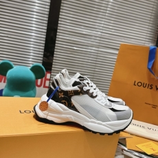 Louis Vuitton Low Shoes